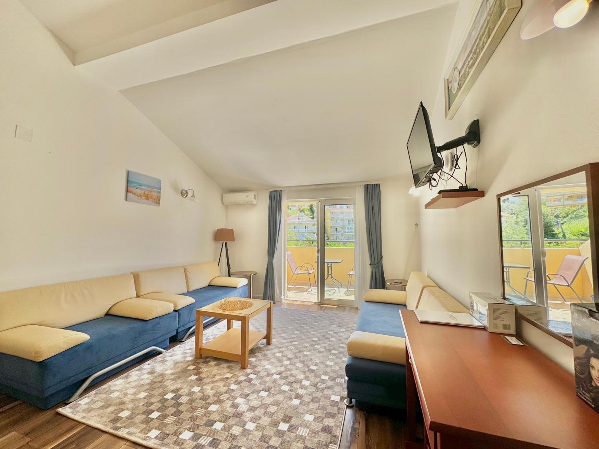 For-A Apartmani Bečići Ngoại thất bức ảnh